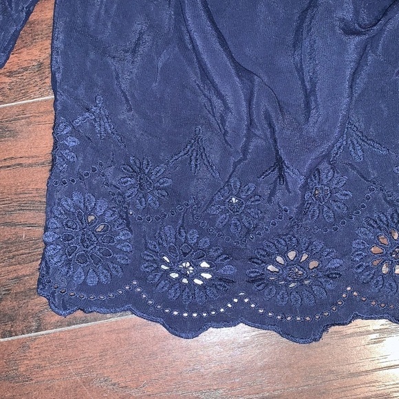 NWT Lucky Brand Off the Shoulder Embroidered Blouse, sz Extra Small - Picture 10 of 11